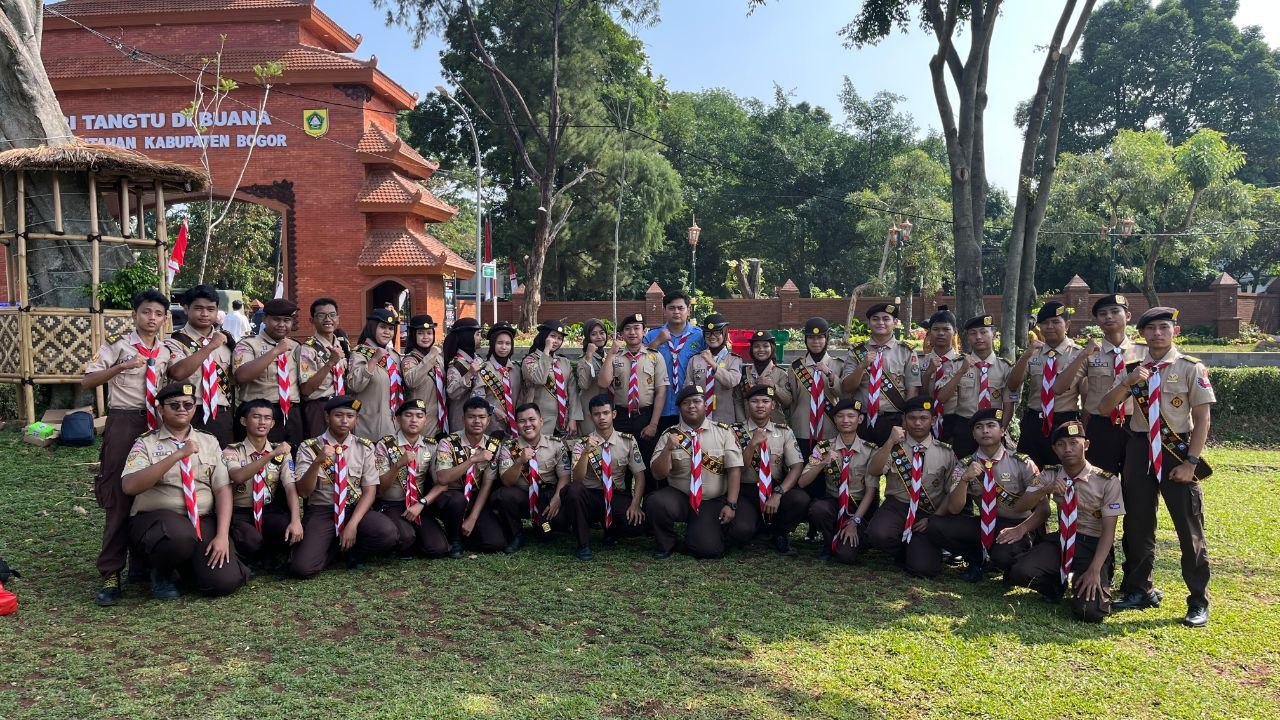 Upacara Peringatan Hari Kemerdekaan Berlangsung Khidmat di Alun-Alun Pagi Hari
