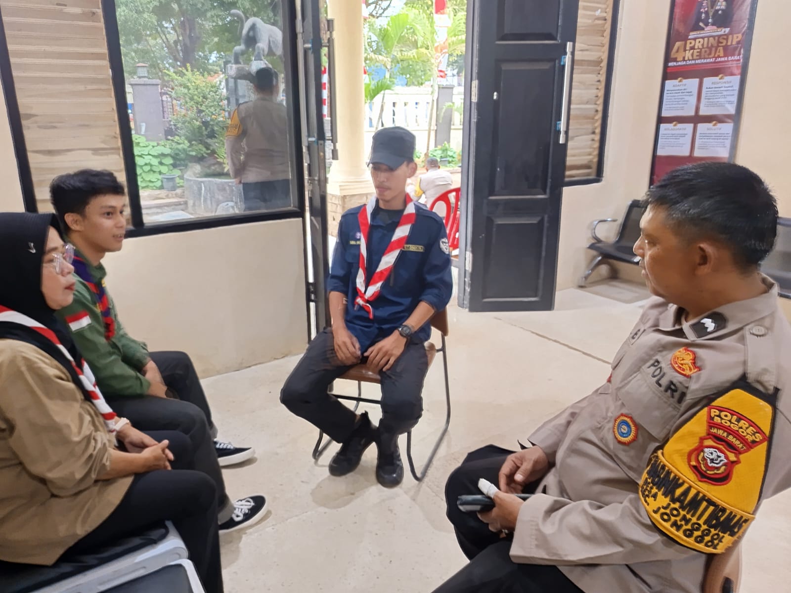 Kwarran Jonggol Konsolidasi dengan Polsek Jonggol Bahas Aktivasi Saka Bhayangkara