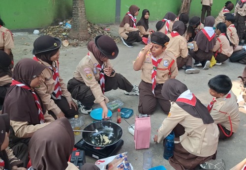 Semarak Hari Pramuka ke-65, SDN Cibeureum Gelar Lomba Memasak untuk Asah Kreativitas dan Kemandirian