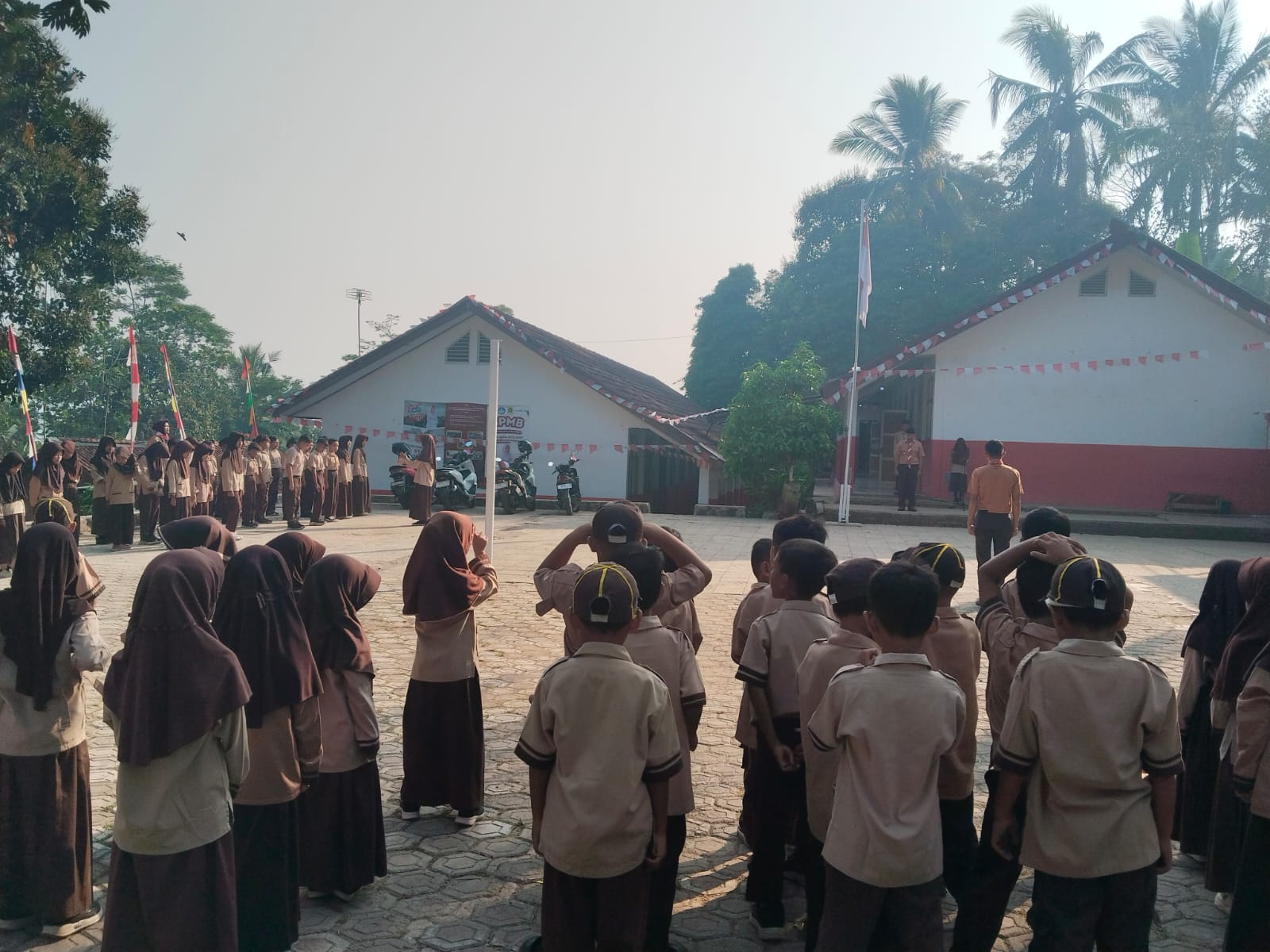 SD Negeri Tapos Gelar Upacara Peringatan Hari Pramuka ke-65 Tahun 2026