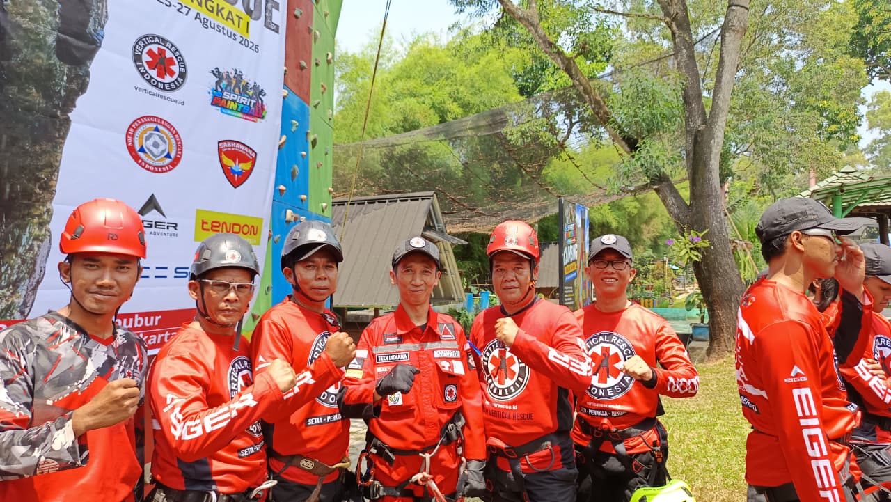 52 Peserta Ikuti Sekolah Vertical Rescue Indonesia Tingkat 1 Angkatan 296 di Cibubur