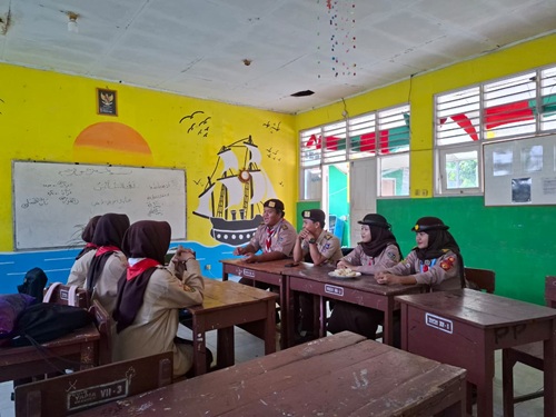 DKR Cileungsi Kunjungi MA YAPIA, Dorong Kembali Aktifnya Kegiatan Kepramukaan