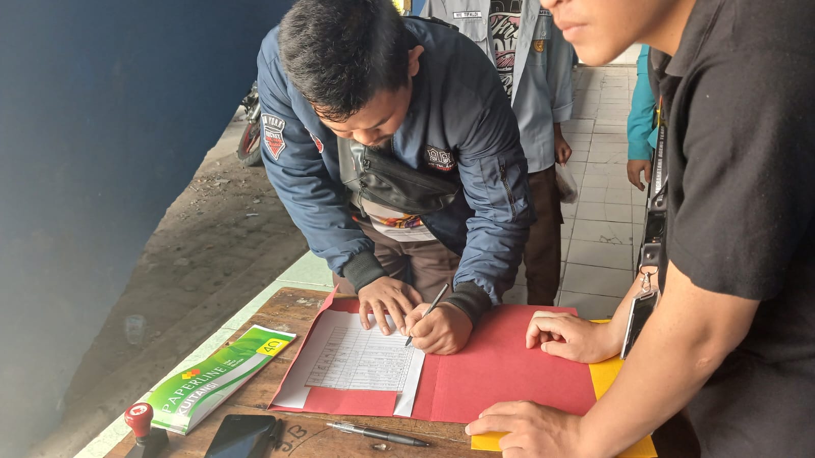 Registrasi NGUMBAR di SMP PGRI Menjadi Tahap Awal Pertemuan Angrahatan Ageng Team