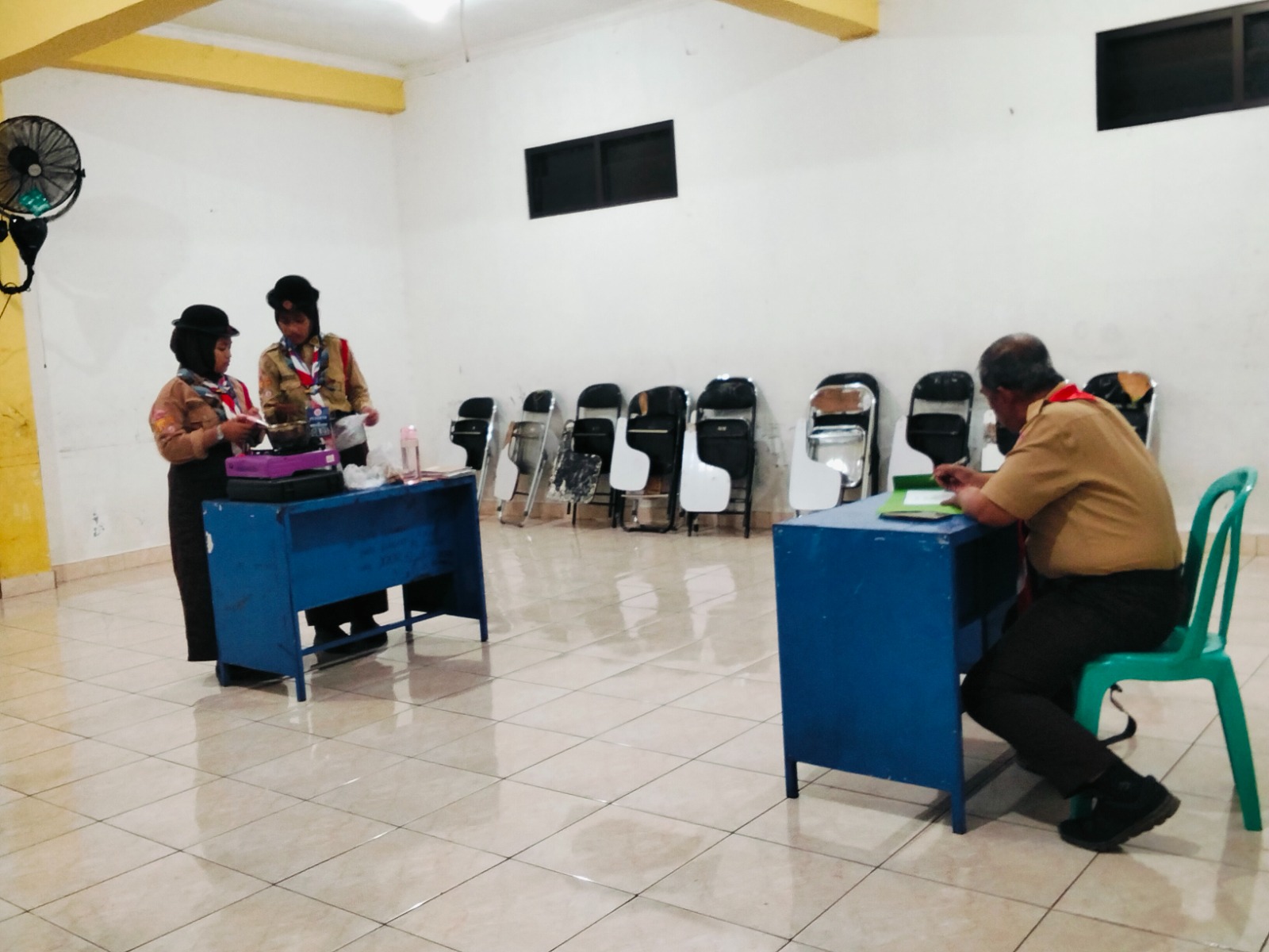 Racik Pengetahuan, Kenali Khasiat: Peserta Unjuk Wawasan dalam Lomba Obat Tradisional