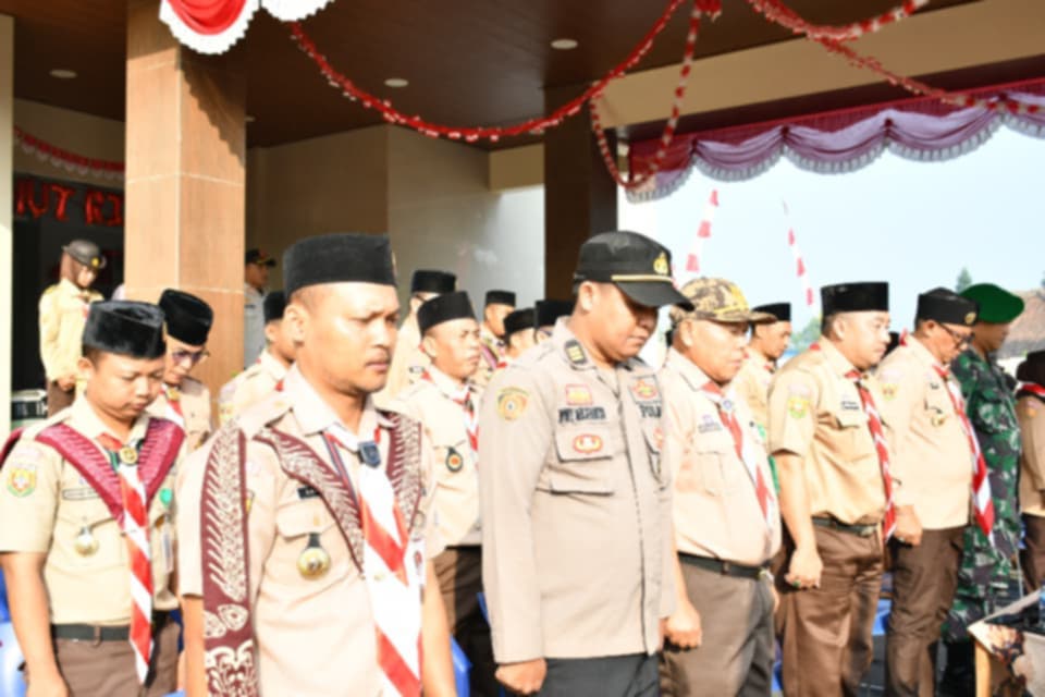 KWARRAN CIGOMBONG MELAKSANAKAN UPACARA HARI PRAMUKA