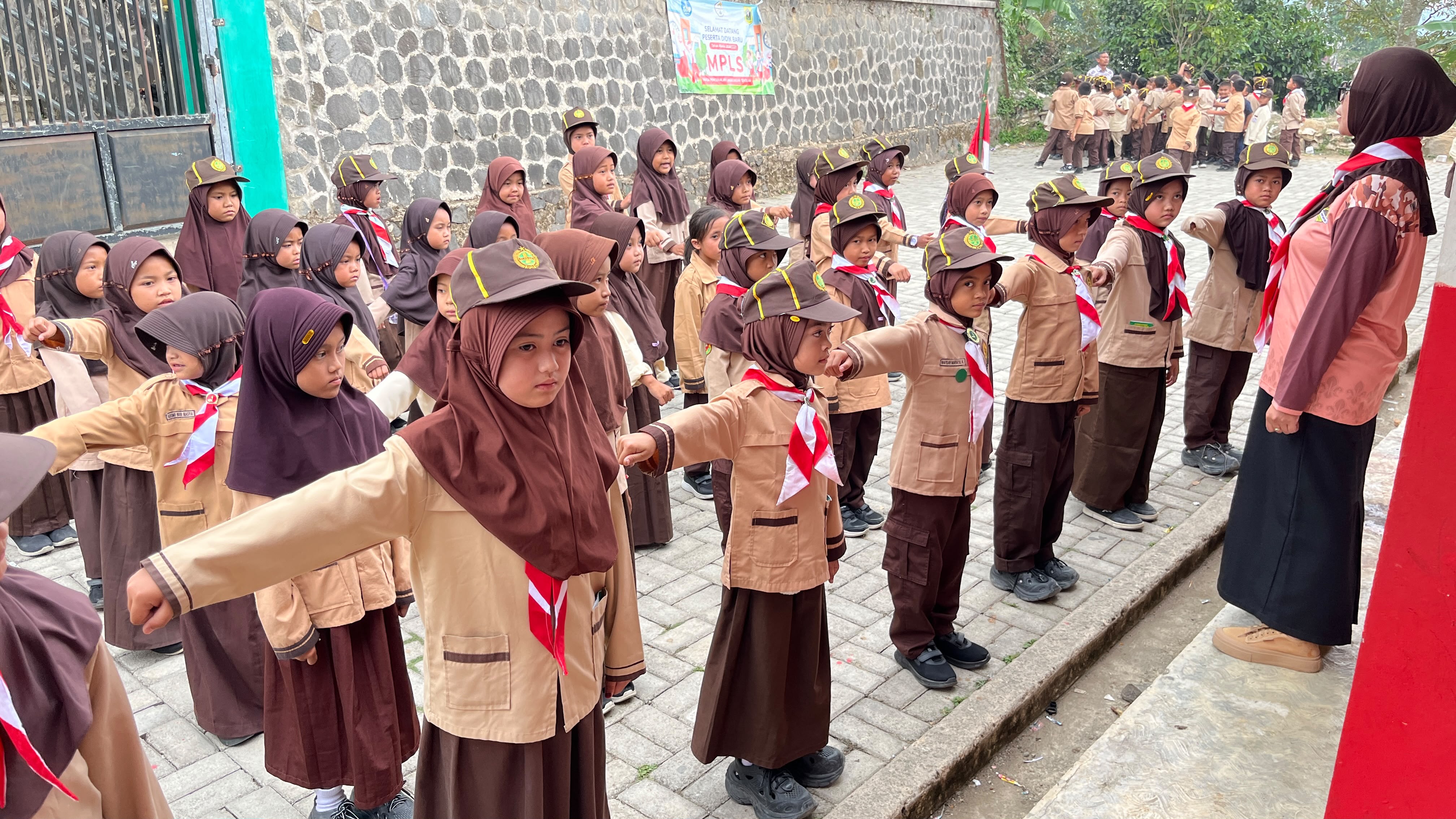 Dari Barisan Kecil, Tumbuh Semangat Besar: Pramuka Siaga Malasari 01 Kembali Berlatih