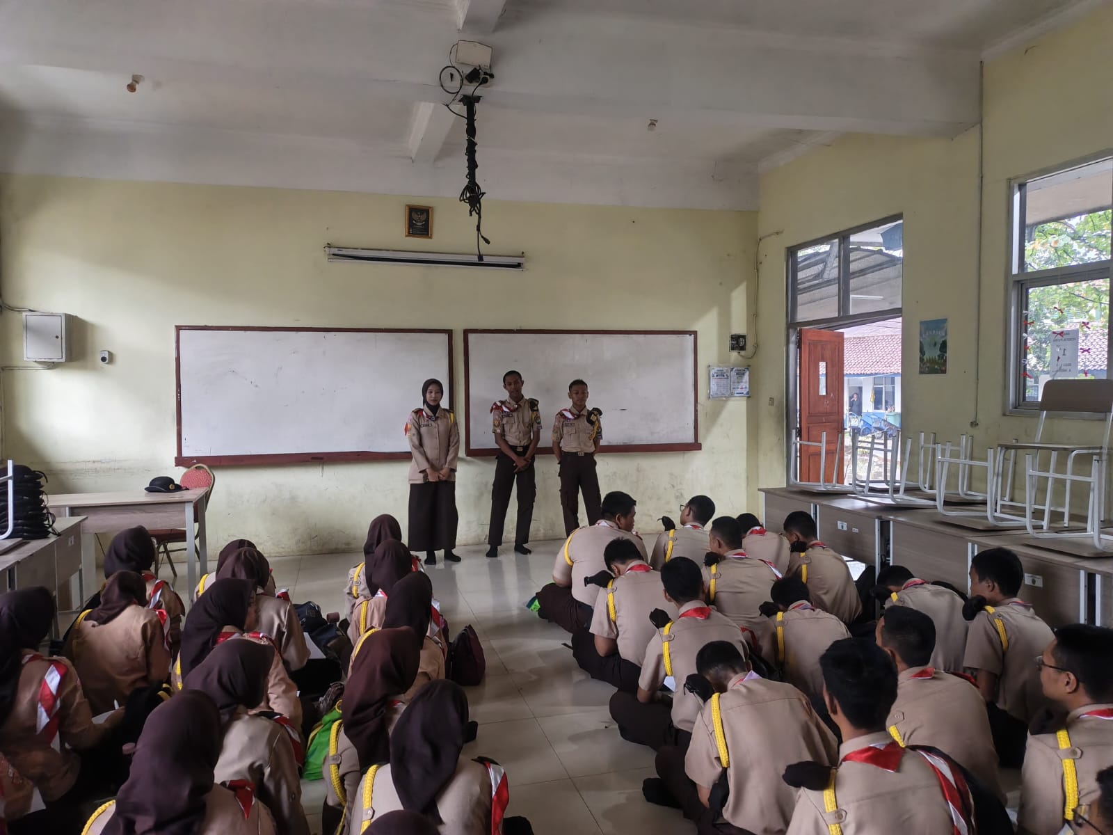 LATIHAN RUTIN PRAMUKA SMKN 1 CIBINONG: SELF CONFIDENCE