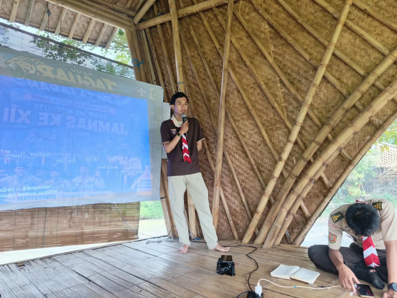 Peserta Diklat Unit Warta Sayaga Perdalam Teknik Fotografi