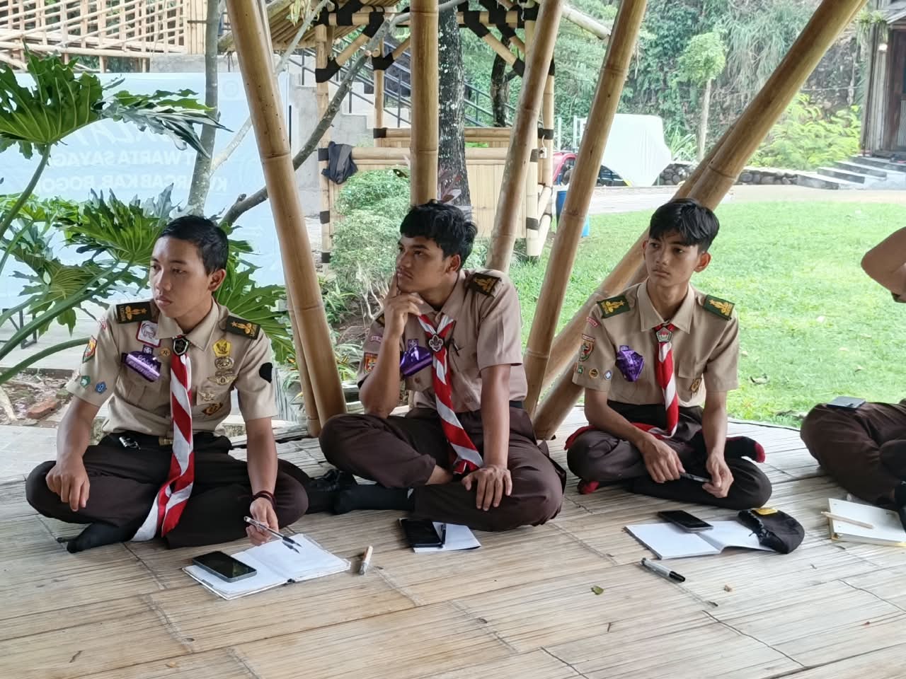 Bukan Sekadar Dokumentasi! Akbarudin Asah Kreativitas di Diklat Warta Sayaga Dari Kwarran Leuwiliangg
