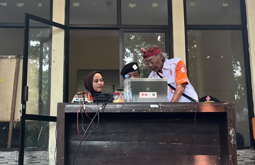 Berhasil Hubungi Kwarcab Tangerang Lewat Radio, Maulidia Wijayanti Rasakan Serunya JOTA-JOTI Kwarcab Bogor Tahun 2026