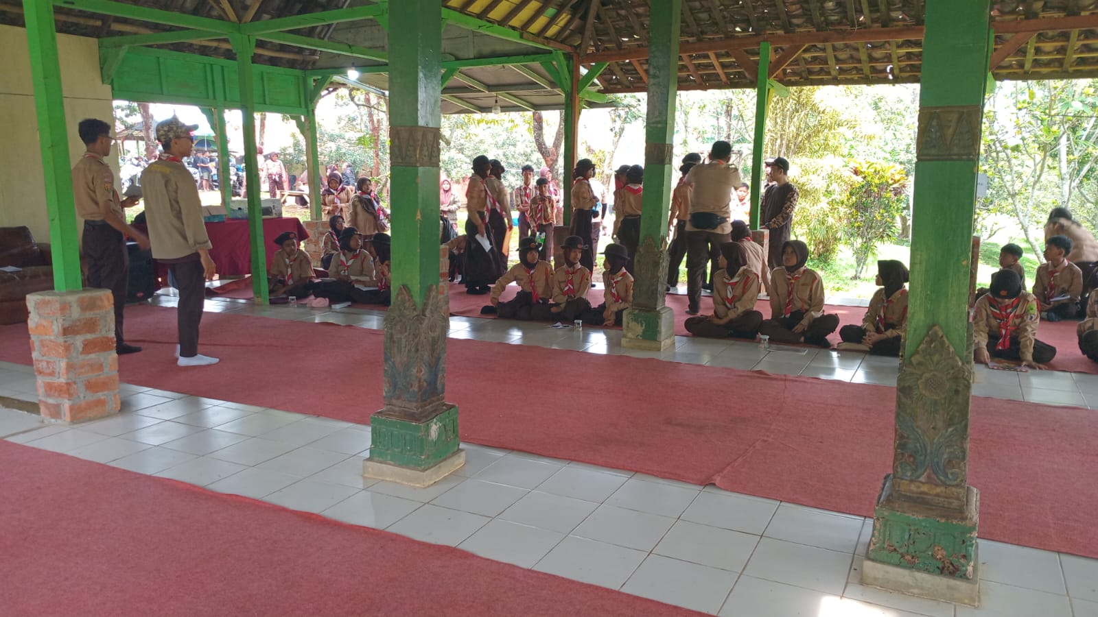 Asah Pengetahuan dan Sportivitas, MI Nurul Ikhsan Berkompetisi dalam Lomba Cerdas Cermat P2M